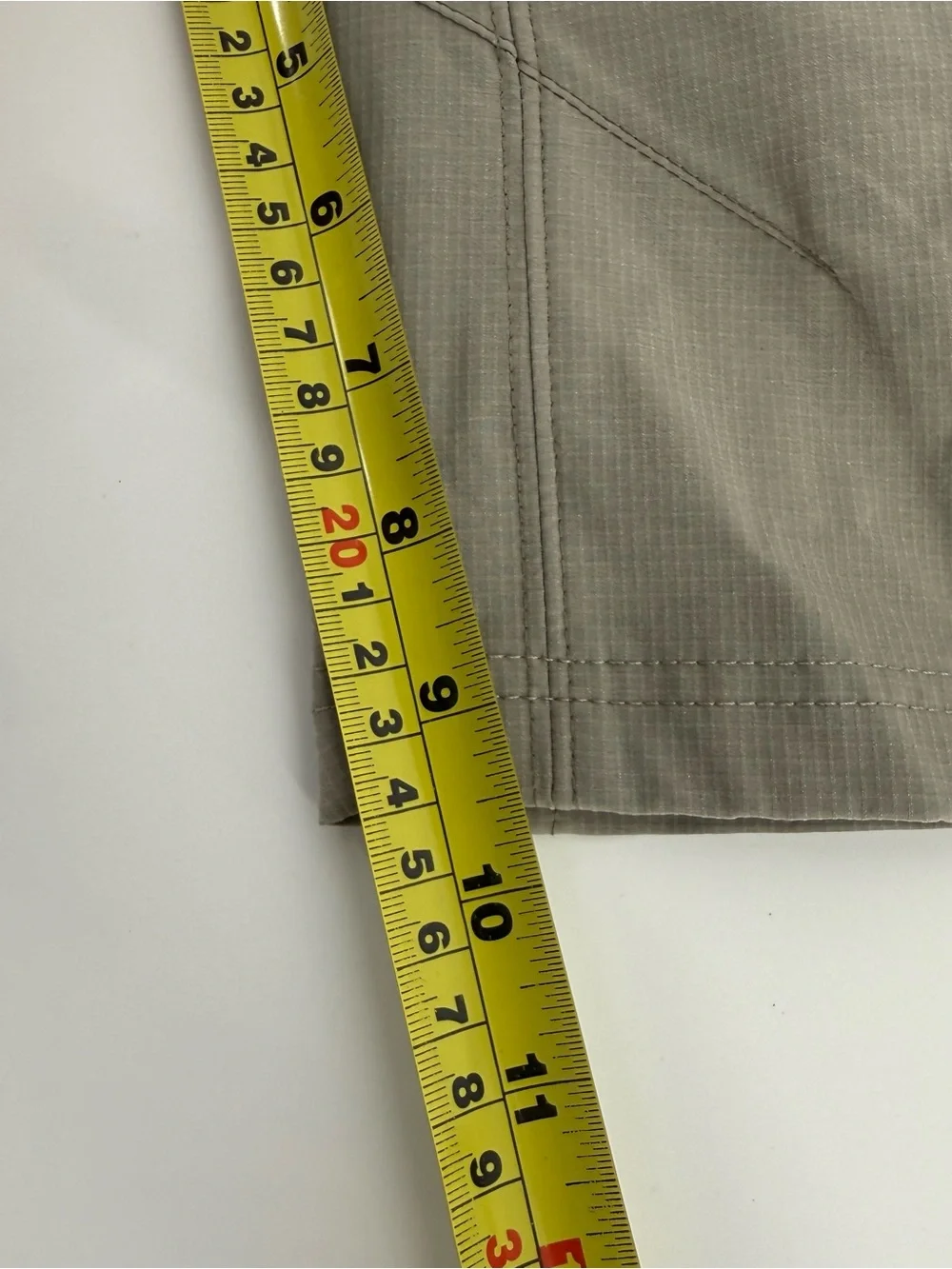 Kuhl Resistor Lite Chino Shorts Mens 30 Beige Stretch Gorpcore 32x9.5” Outdoor